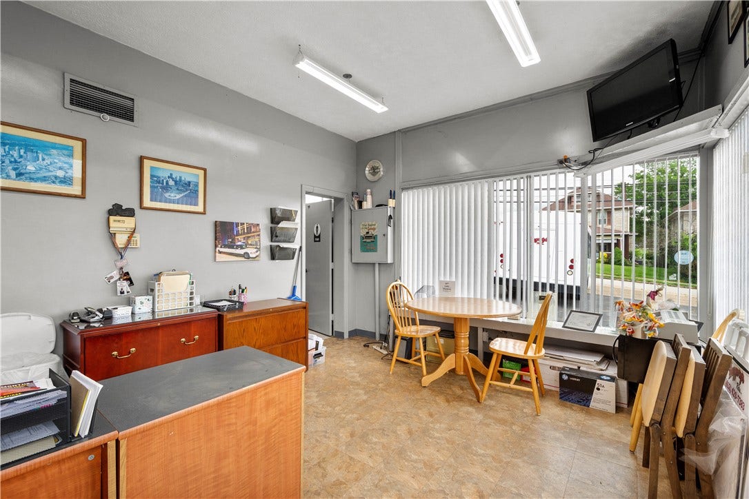 595 N Main Street, Washington, PA 15301