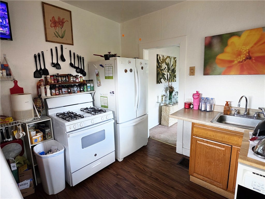 315/315.5 N 3rd St, Jeannette, PA 15644