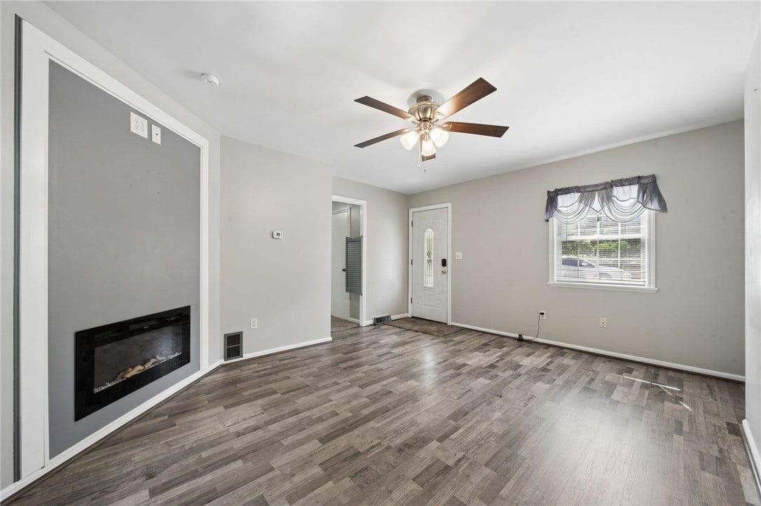 745 Sidney St, Greensburg, PA 15601