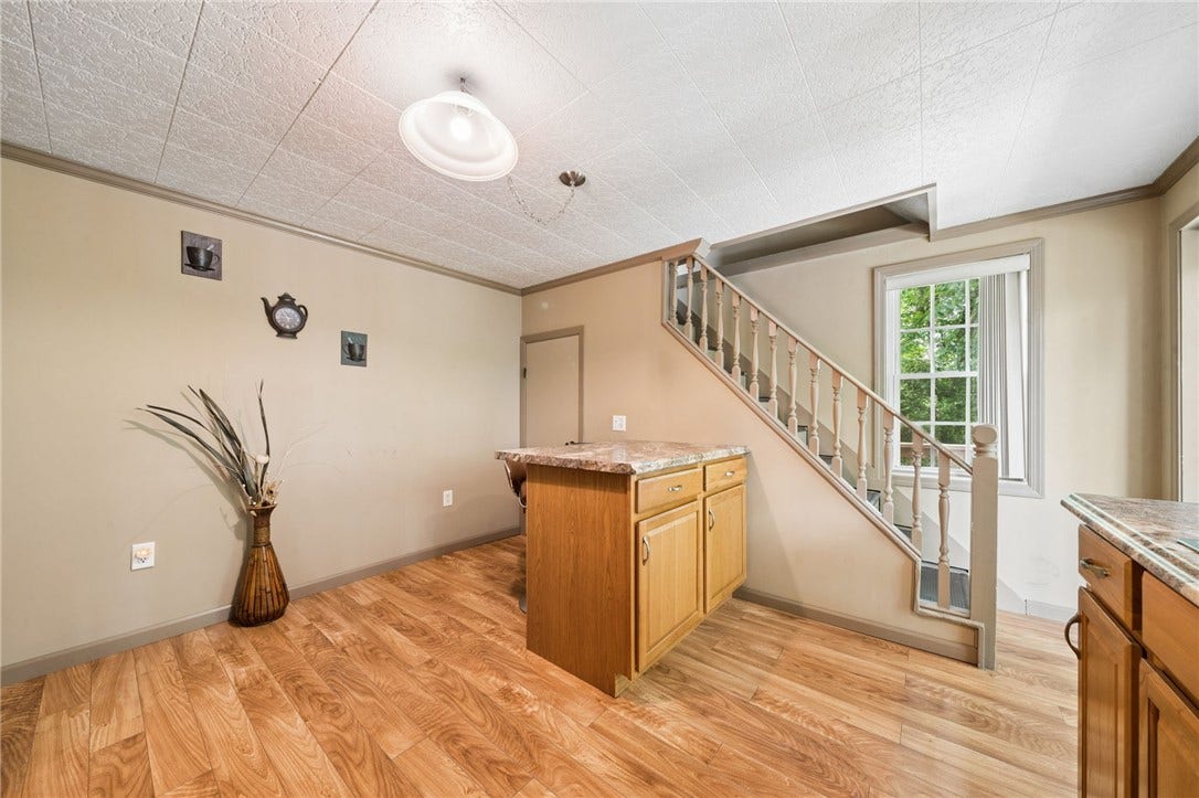 745 Sidney St, Greensburg, PA 15601