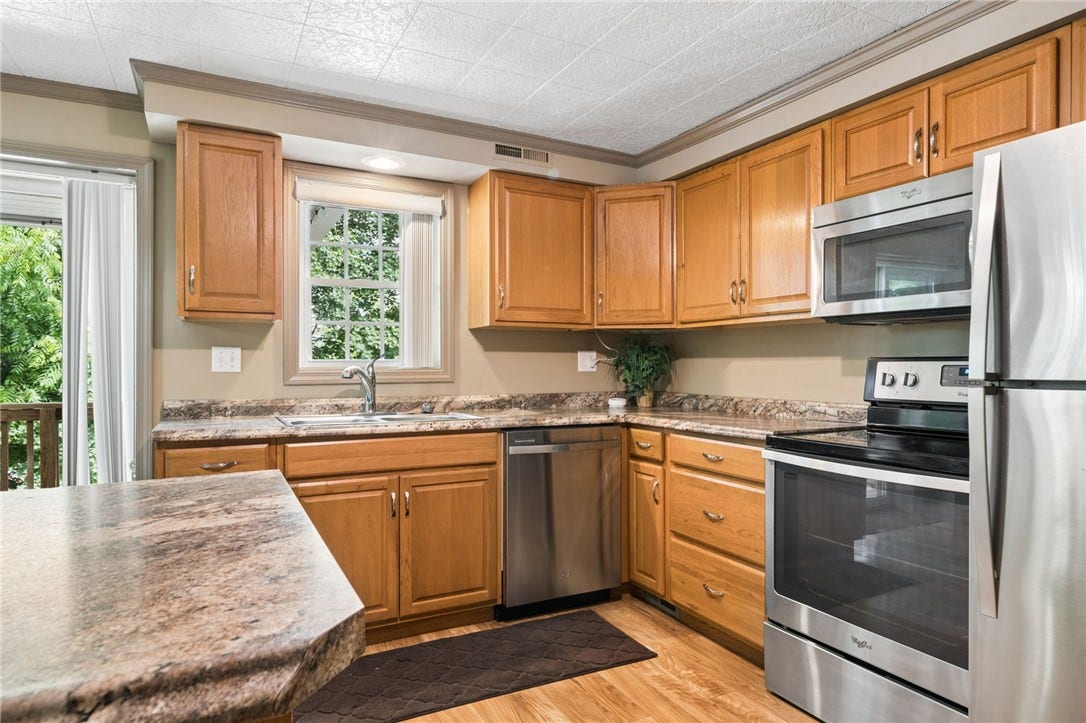 745 Sidney St, Greensburg, PA 15601