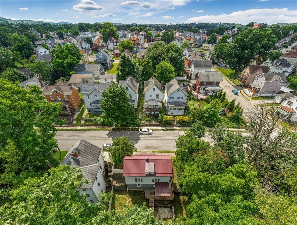 745 Sidney St, Greensburg, PA 15601
