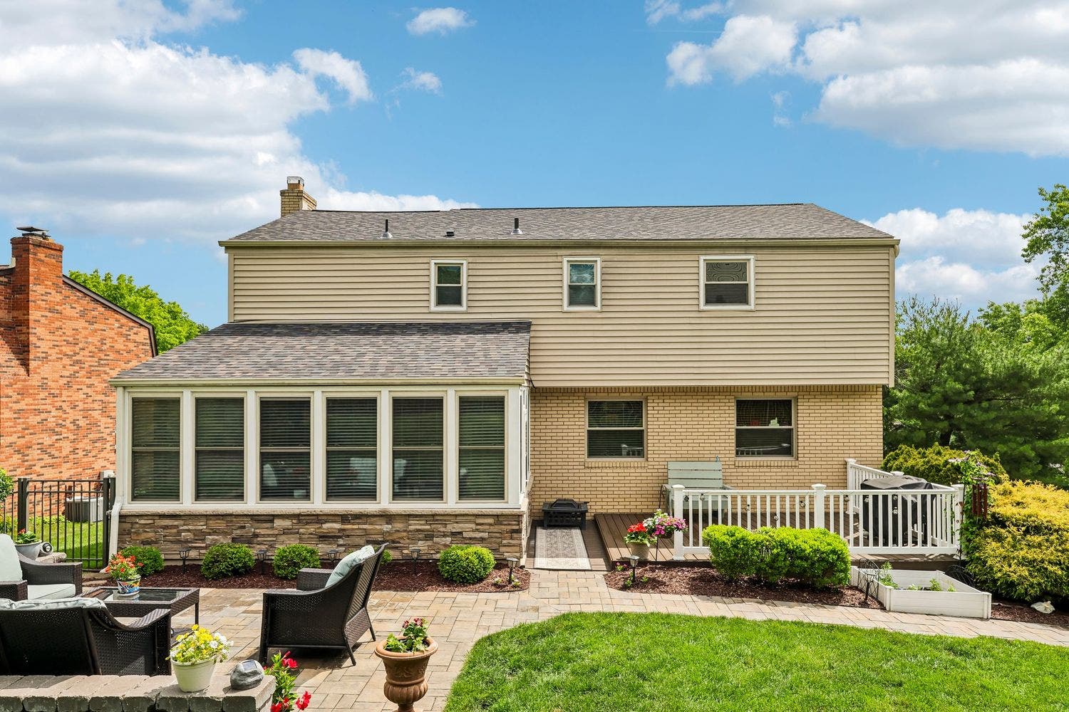 1140 Grouse Run Road, Bethel Park, PA 15102