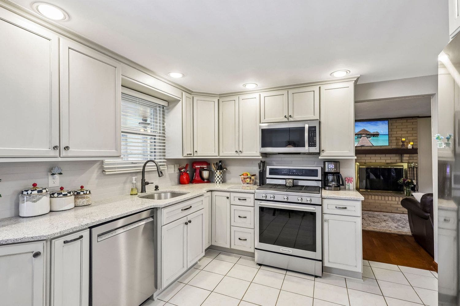 1140 Grouse Run Road, Bethel Park, PA 15102