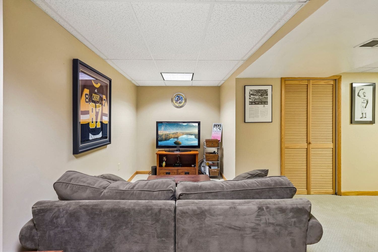 1140 Grouse Run Road, Bethel Park, PA 15102