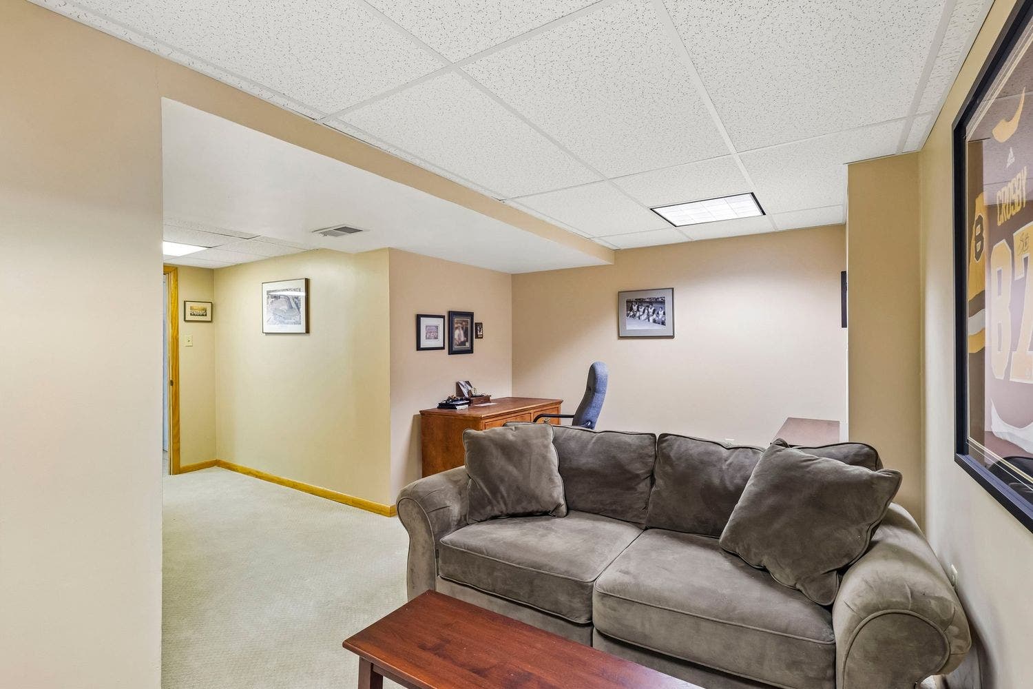 1140 Grouse Run Road, Bethel Park, PA 15102