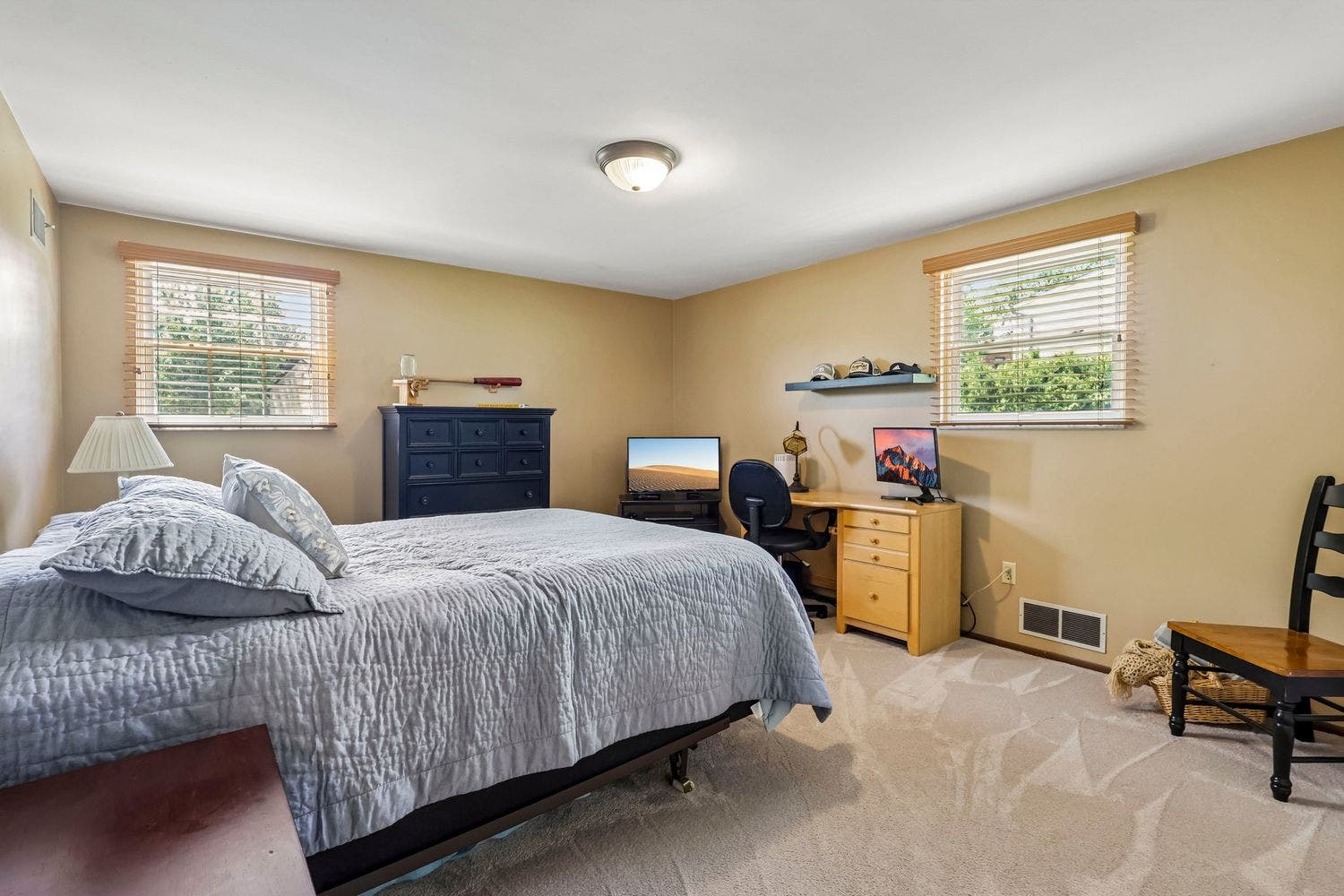 1140 Grouse Run Road, Bethel Park, PA 15102