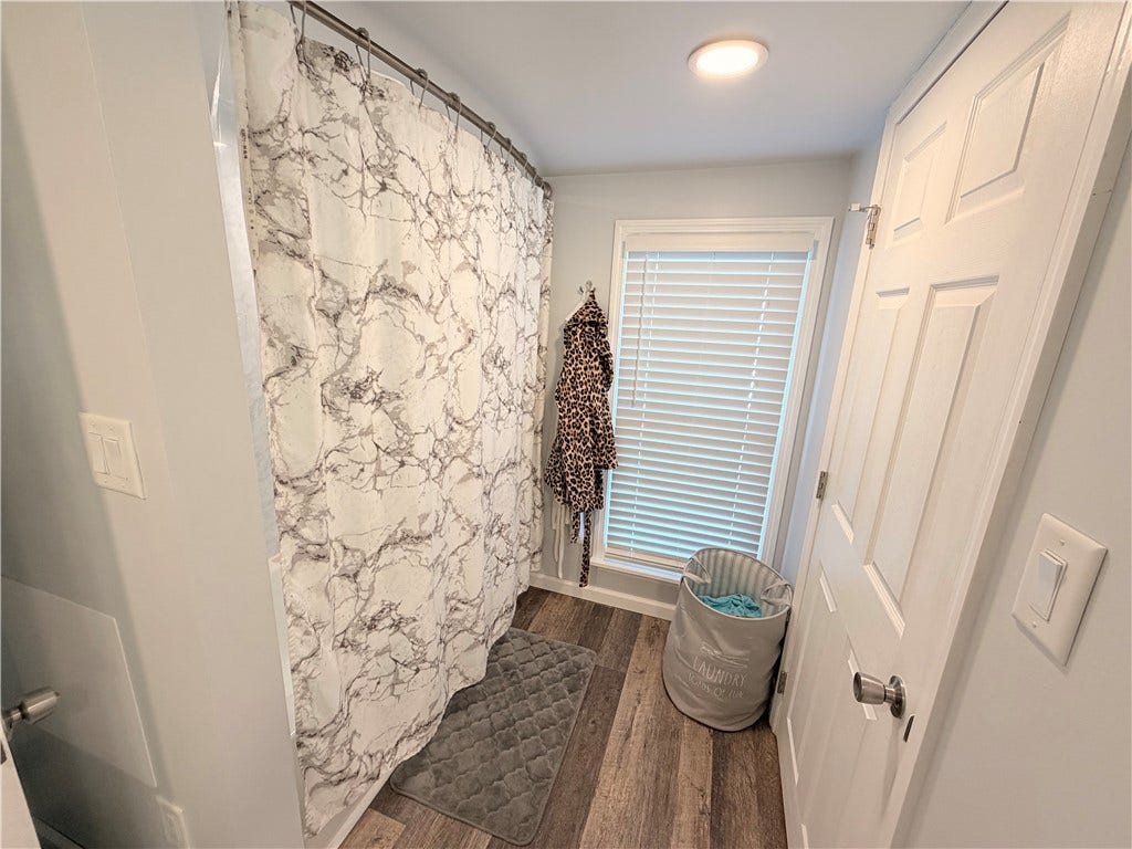2067 Broadway Ave, Greensburg, PA 15601