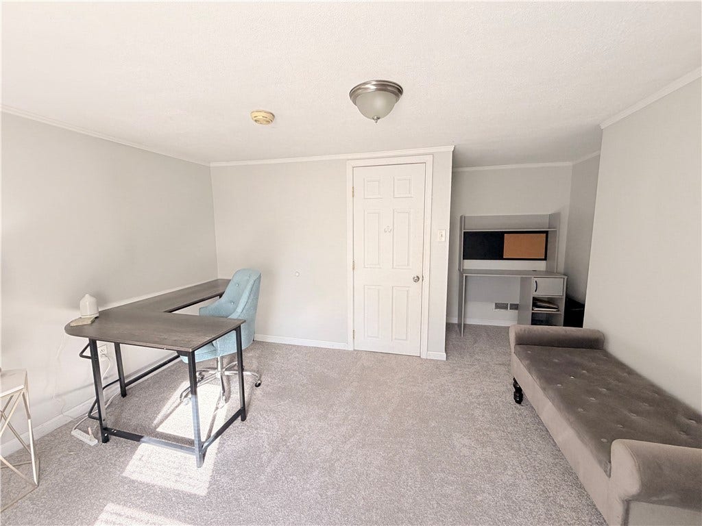 2067 Broadway Ave, Greensburg, PA 15601