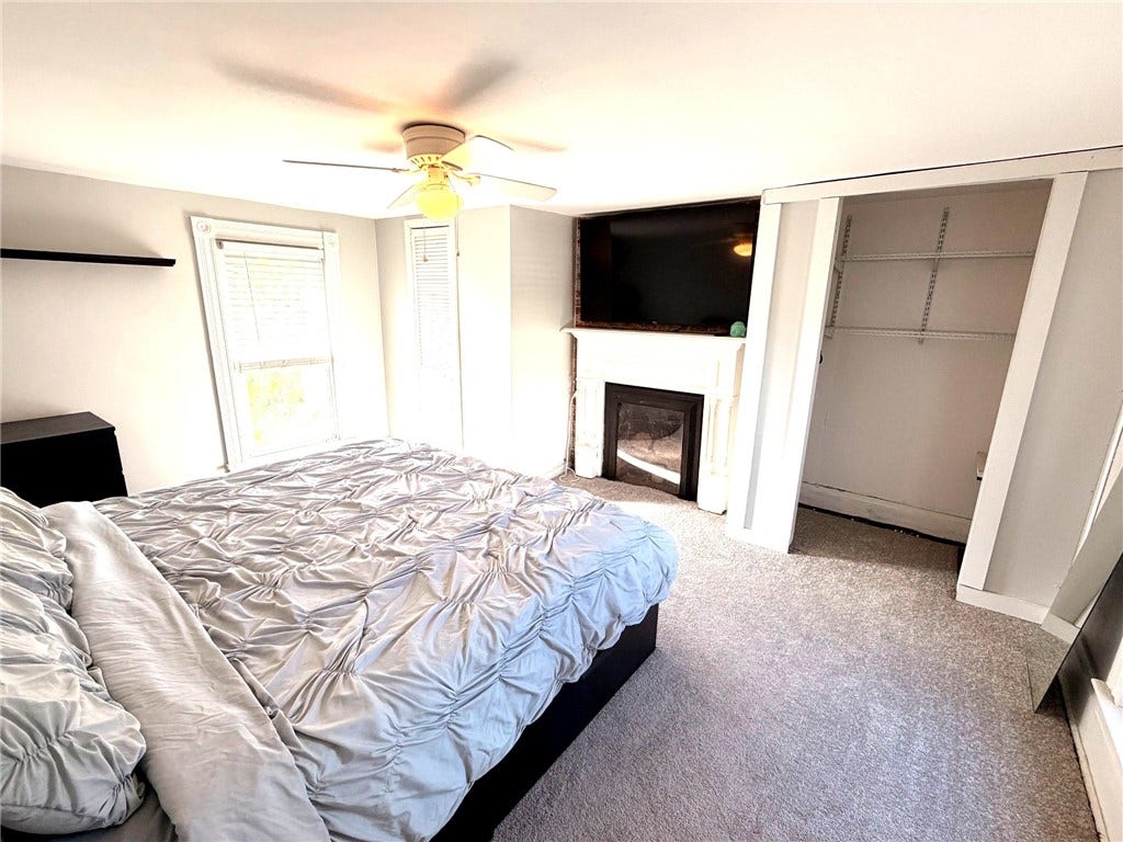 2067 Broadway Ave, Greensburg, PA 15601
