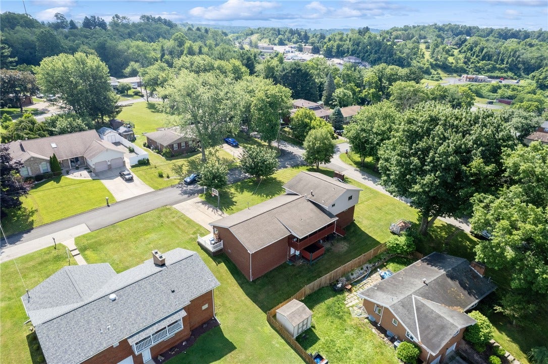 170 Summit Dr, Irwin, PA 15642 170 Summit Dr, Irwin, PA 15642