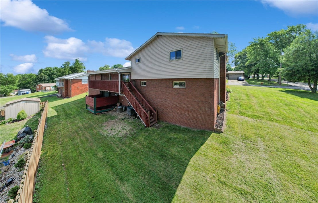 170 Summit Dr, Irwin, PA 15642 170 Summit Dr, Irwin, PA 15642
