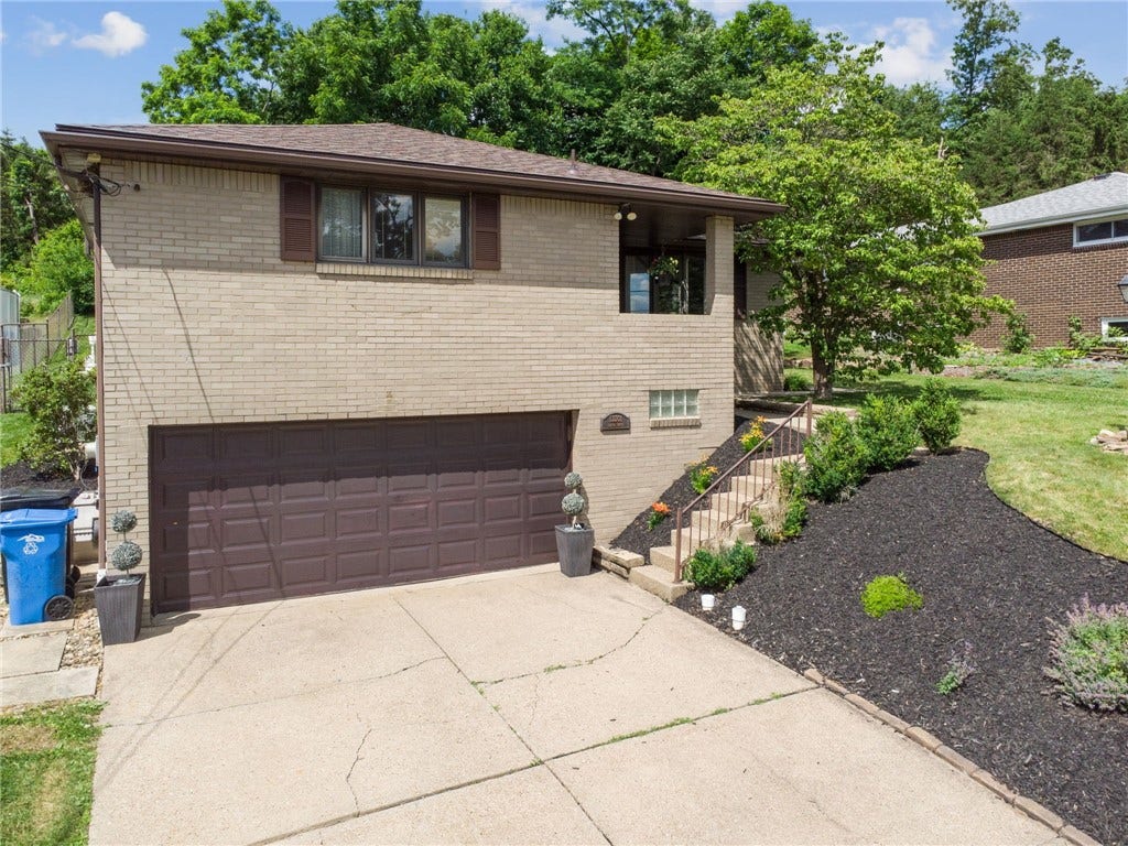 13301 Sylvia Dr, Irwin, PA 15642 13301 Sylvia Dr, Irwin, PA 15642