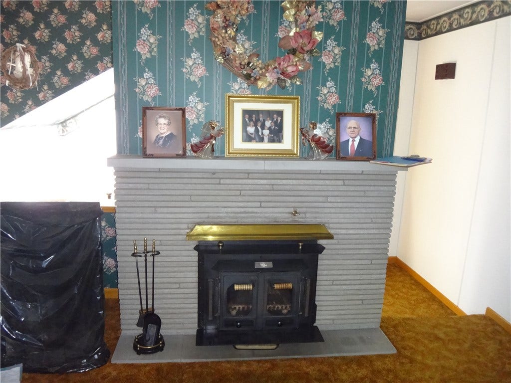 304 Bull Run Road, Brownsville, PA 15417