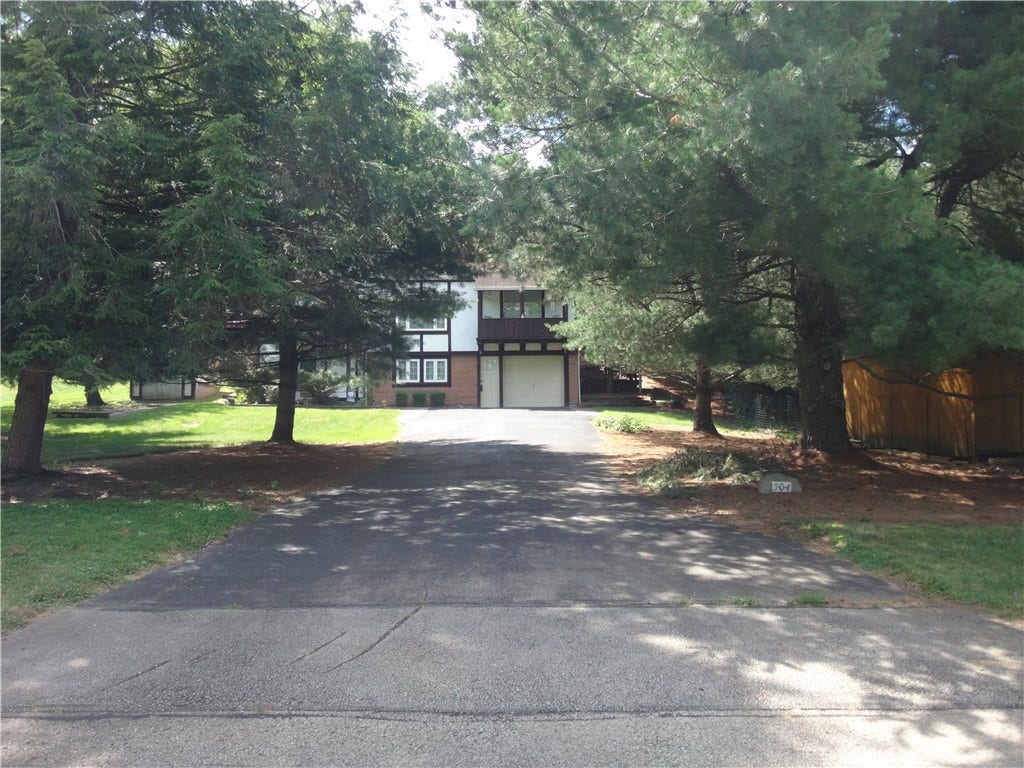 304 Bull Run Road, Brownsville, PA 15417
