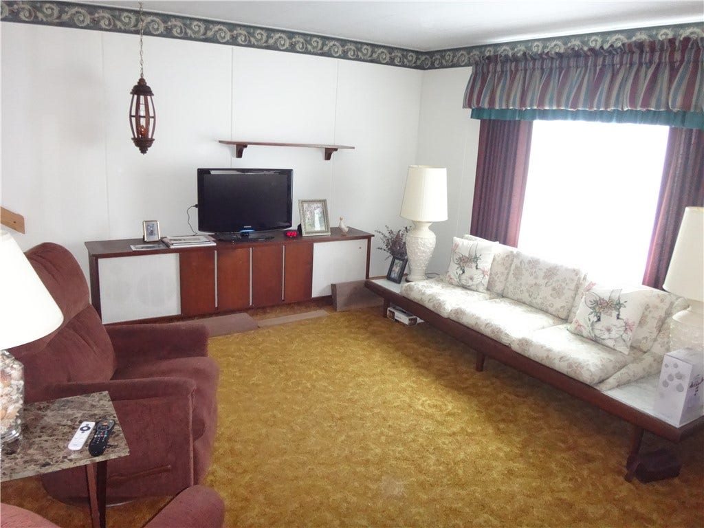 304 Bull Run Road, Brownsville, PA 15417