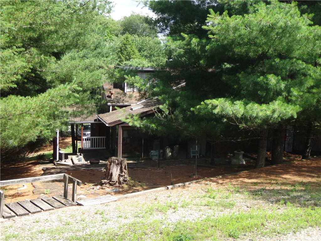 304 Bull Run Road, Brownsville, PA 15417