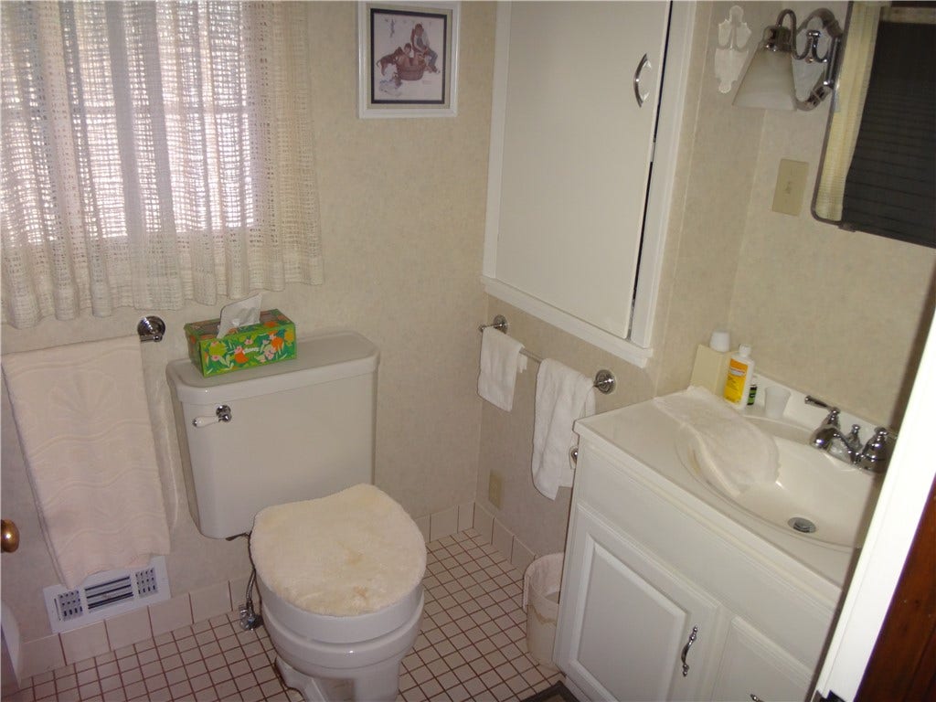 304 Bull Run Road, Brownsville, PA 15417