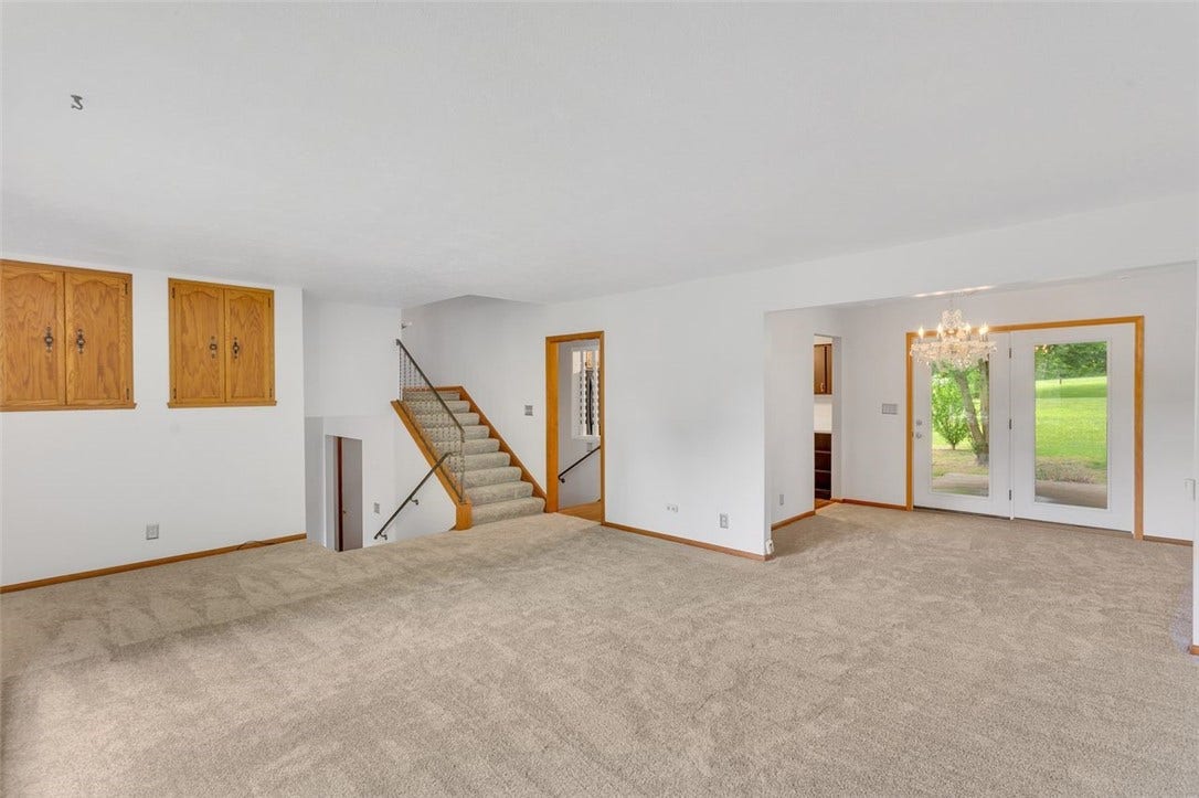 113 Heritage Hills Rd, Uniontown, PA 15401