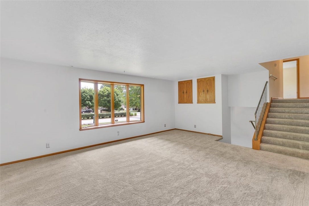 113 Heritage Hills Rd, Uniontown, PA 15401