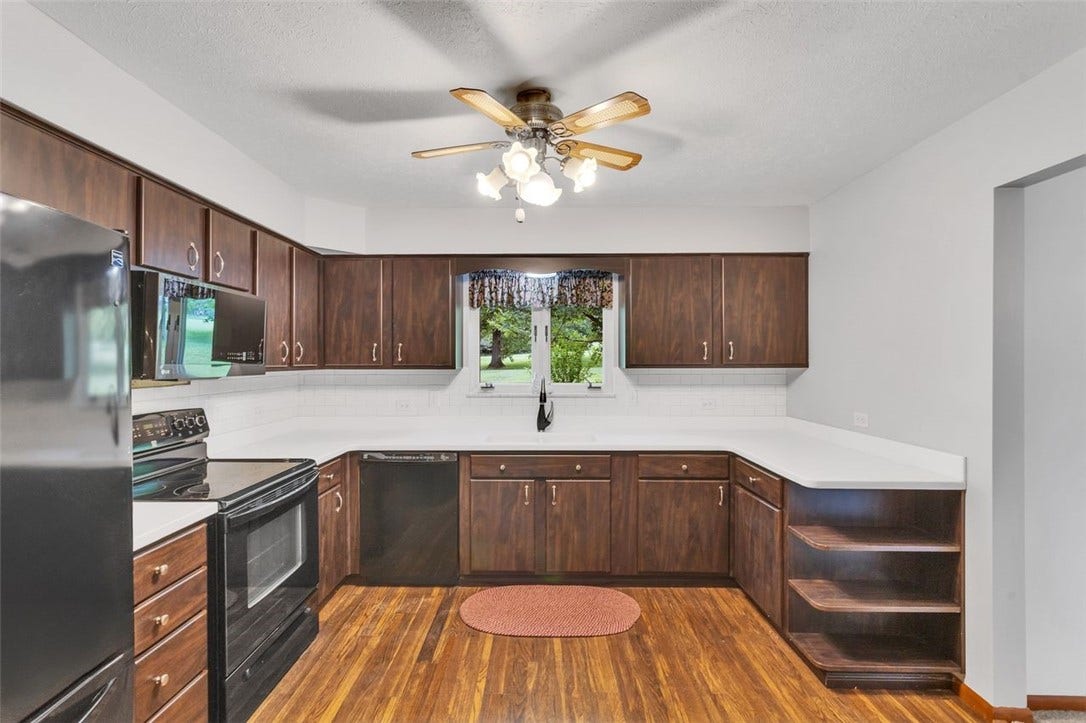 113 Heritage Hills Rd, Uniontown, PA 15401