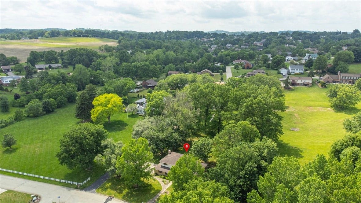 113 Heritage Hills Rd, Uniontown, PA 15401