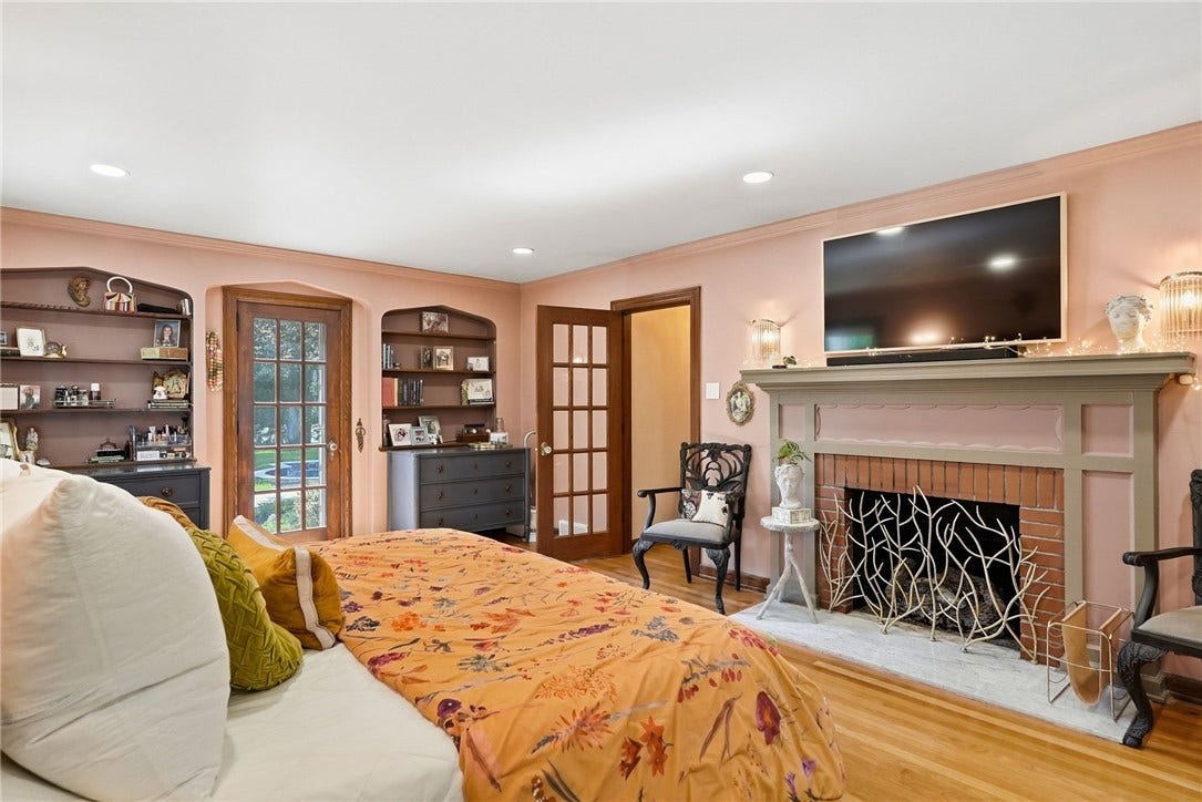 3108 Hillcrest Road, Bethel Park, PA 15102