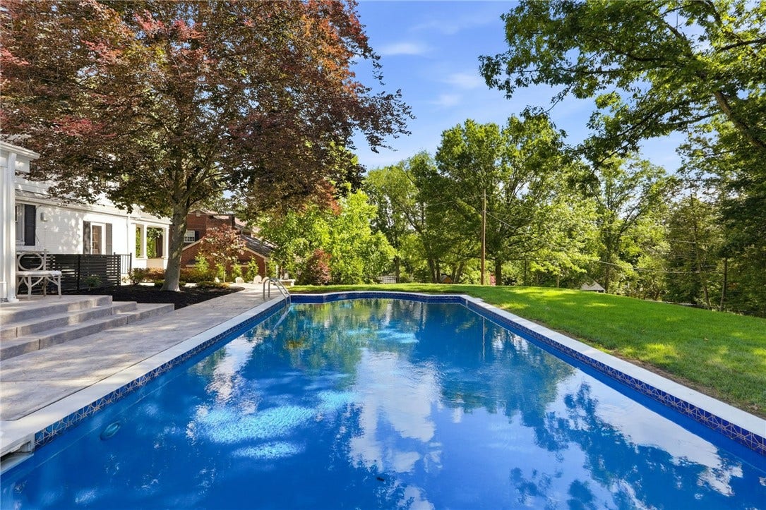 3108 Hillcrest Road, Bethel Park, PA 15102