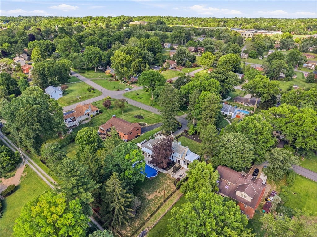 3108 Hillcrest Road, Bethel Park, PA 15102