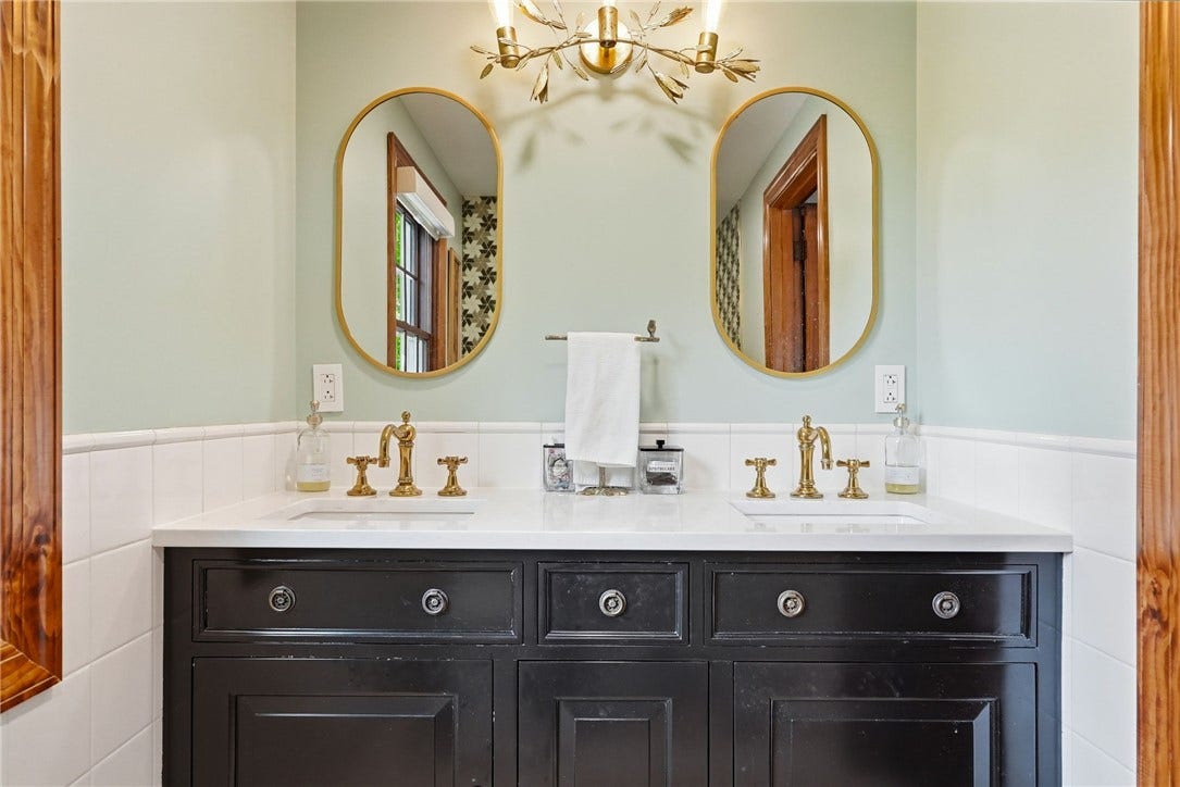 3108 Hillcrest Road, Bethel Park, PA 15102
