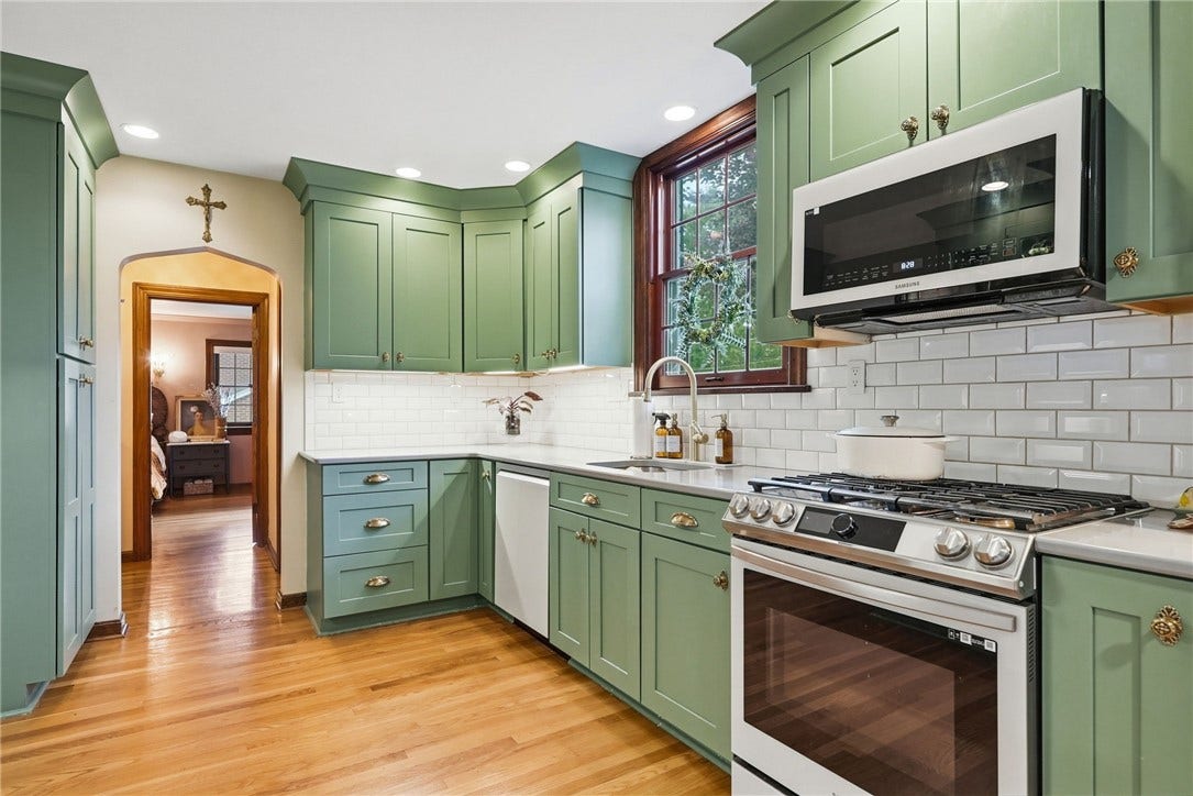 3108 Hillcrest Road, Bethel Park, PA 15102