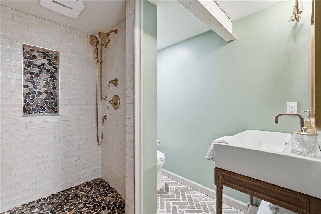 3108 Hillcrest Road, Bethel Park, PA 15102