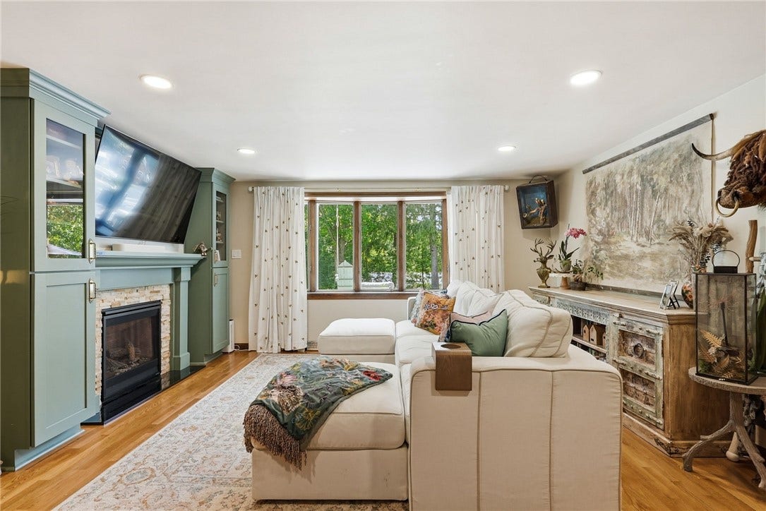 3108 Hillcrest Road, Bethel Park, PA 15102