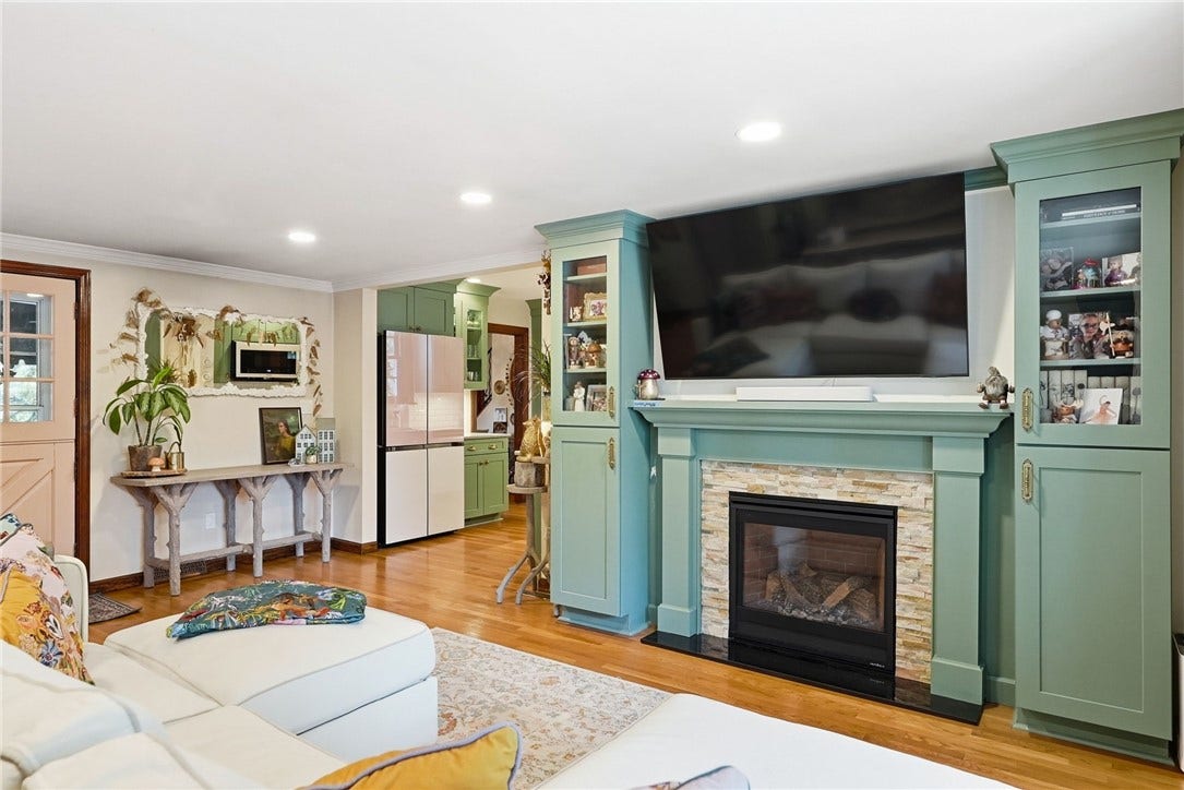 3108 Hillcrest Road, Bethel Park, PA 15102