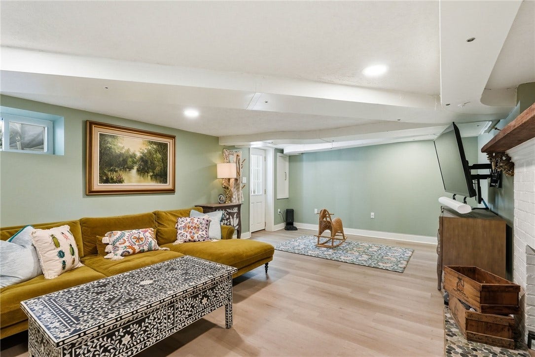 3108 Hillcrest Road, Bethel Park, PA 15102