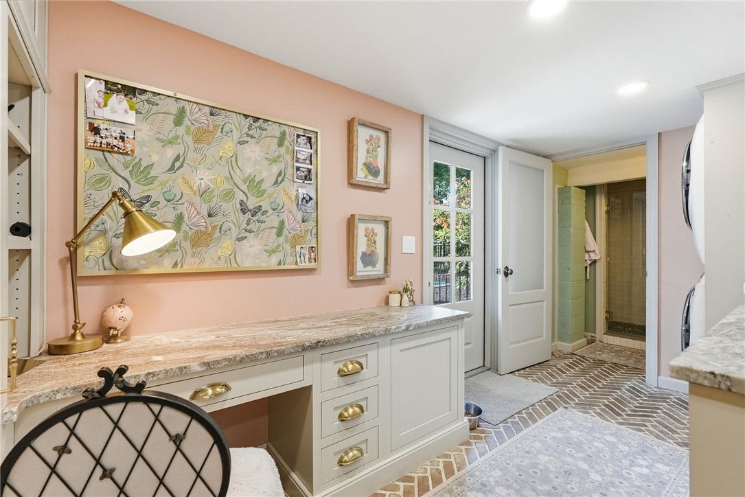 3108 Hillcrest Road, Bethel Park, PA 15102
