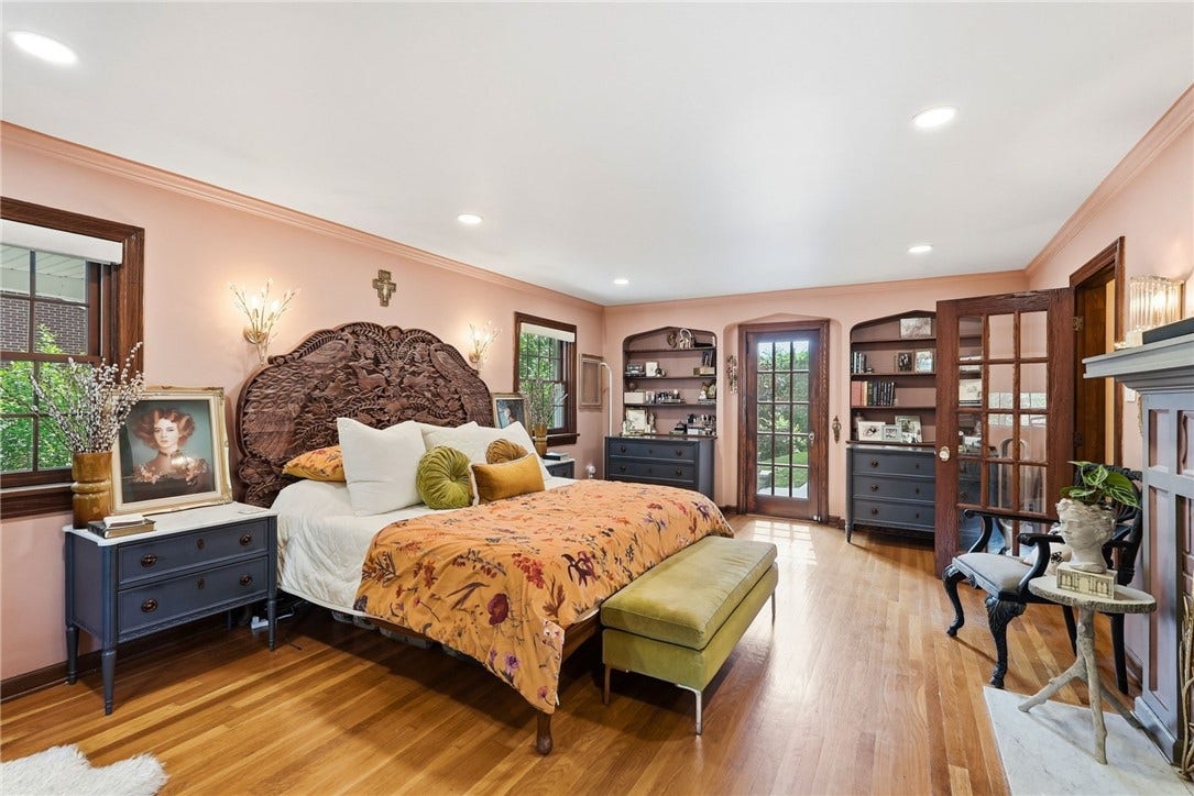 3108 Hillcrest Road, Bethel Park, PA 15102