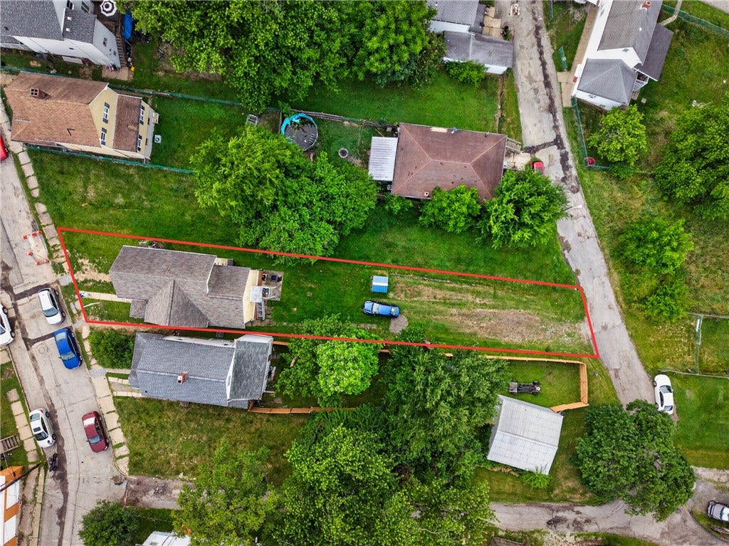 156 May Ave, Washington, PA 15301