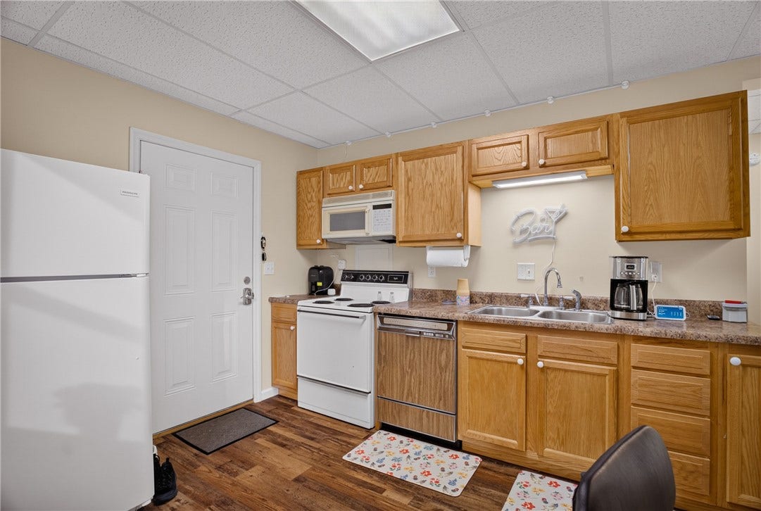156 May Ave, Washington, PA 15301