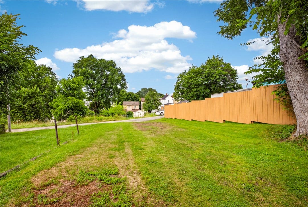 156 May Ave, Washington, PA 15301