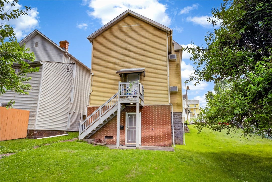 156 May Ave, Washington, PA 15301