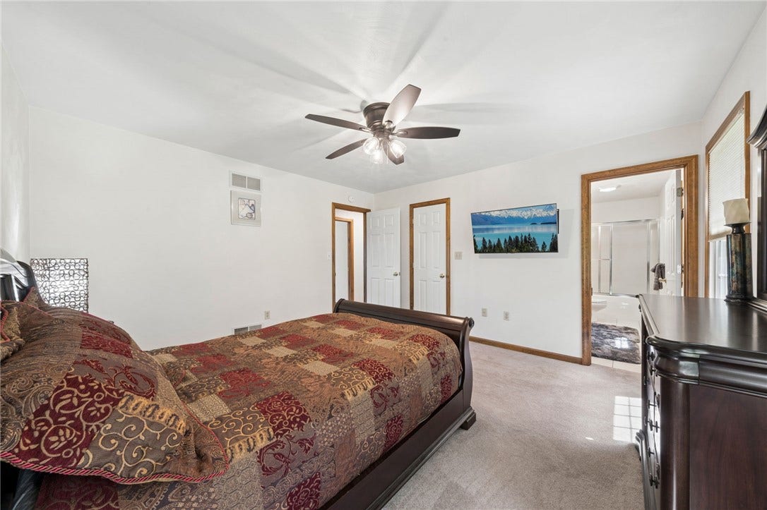 74 Laurel Dr, Greensburg, PA 15601