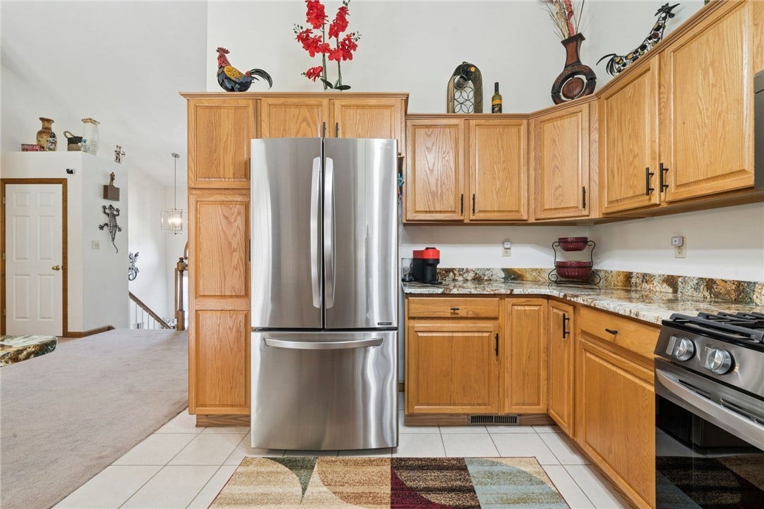 74 Laurel Dr, Greensburg, PA 15601