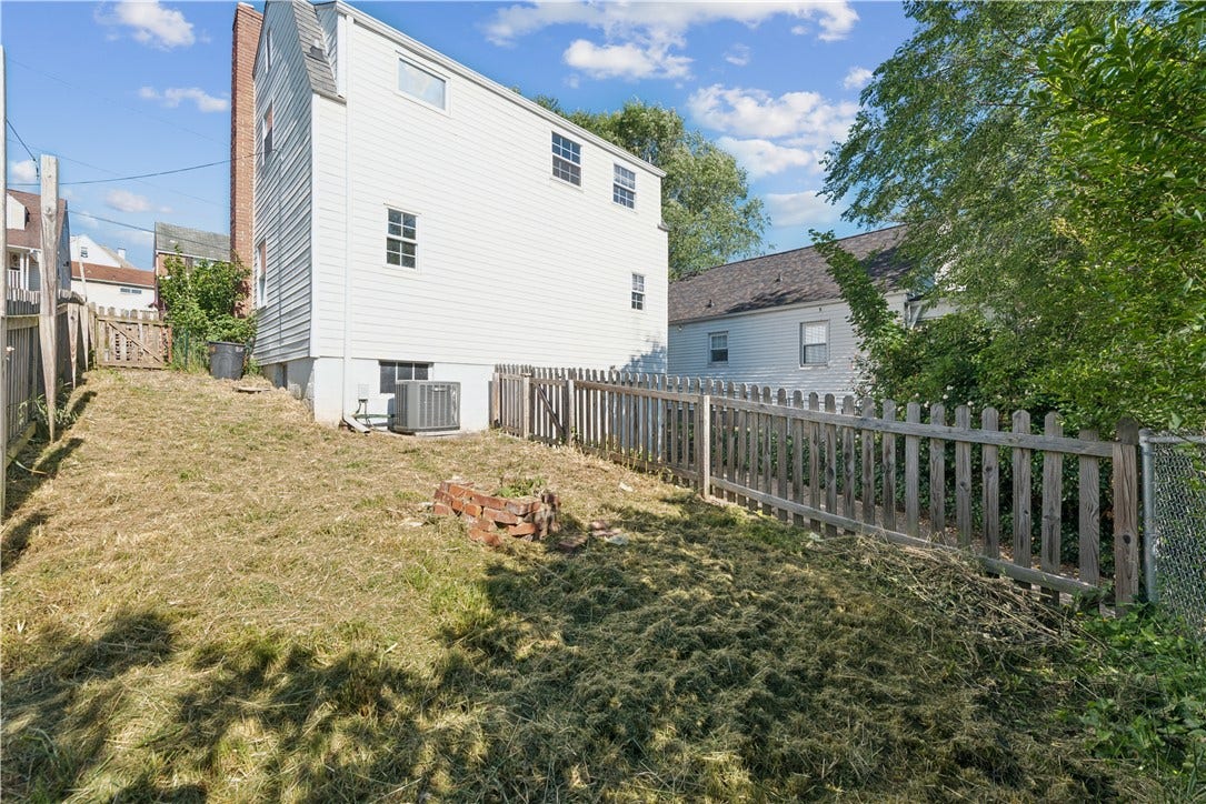15 Mechling Way, Greensburg, PA 15601