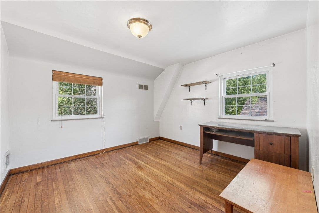 15 Mechling Way, Greensburg, PA 15601
