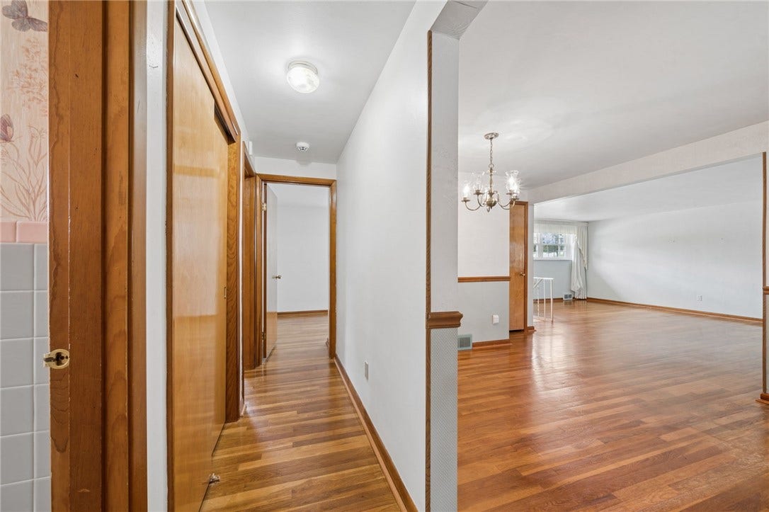 511 Newport Drive, Greensburg, PA 15601