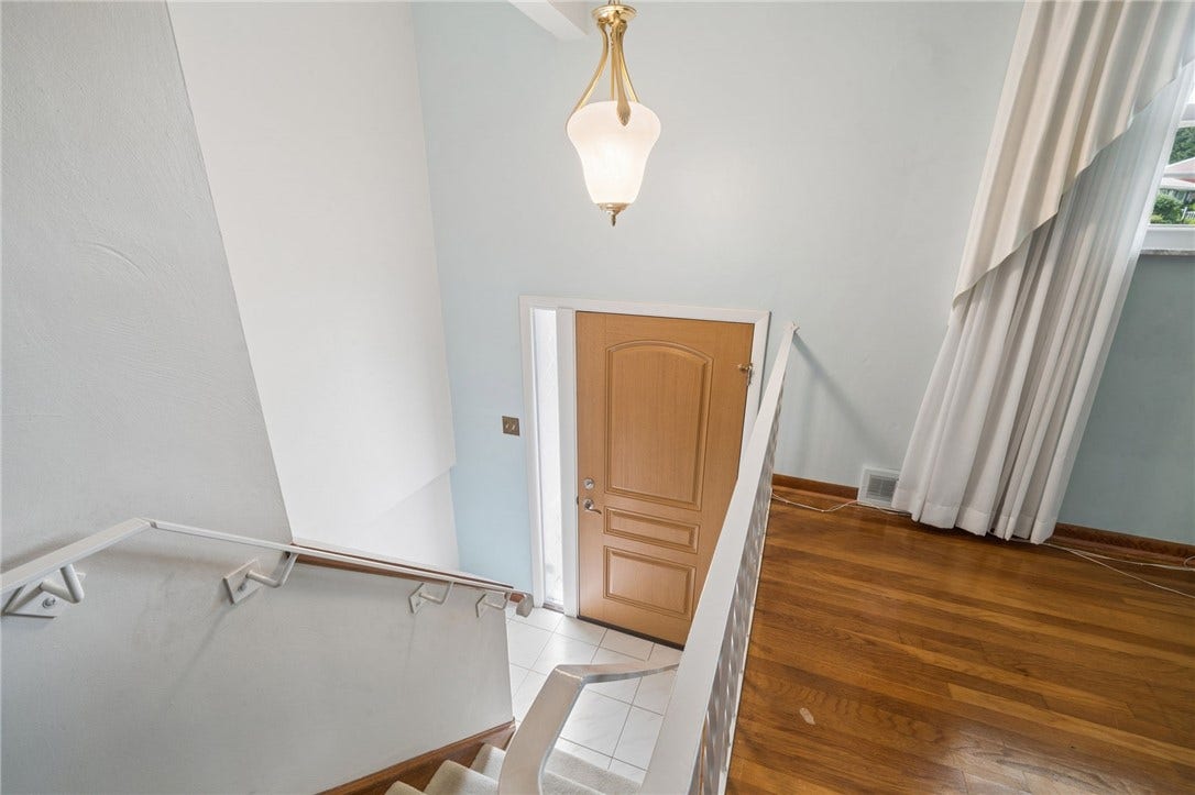 511 Newport Drive, Greensburg, PA 15601