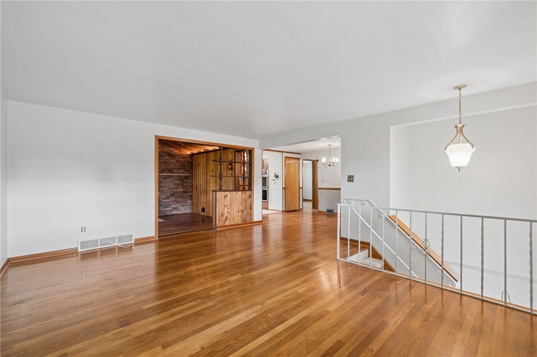 511 Newport Drive, Greensburg, PA 15601