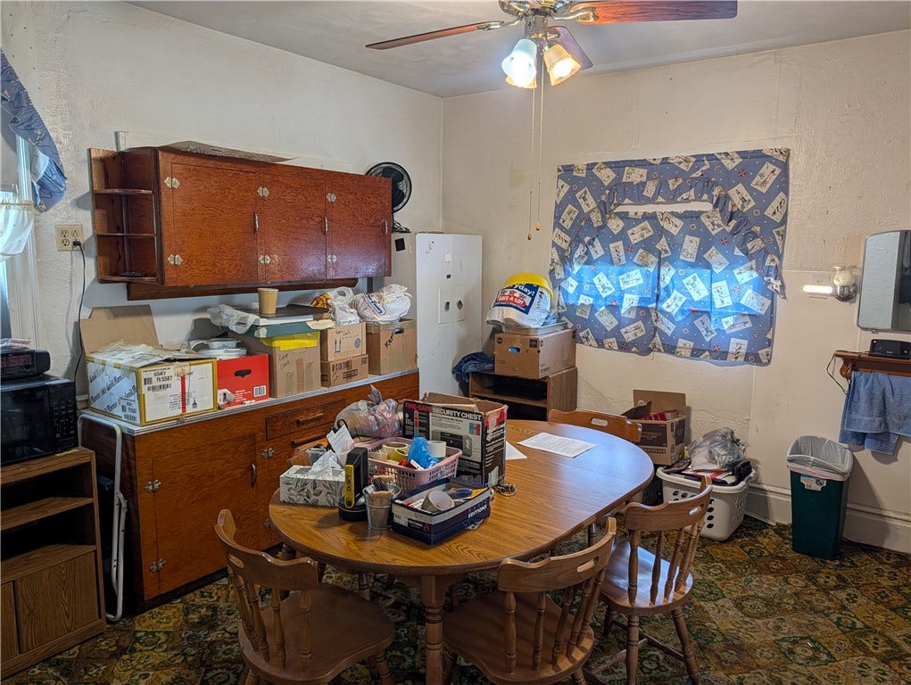 3506 KINGS HILL RD, Connellsville, PA 15425