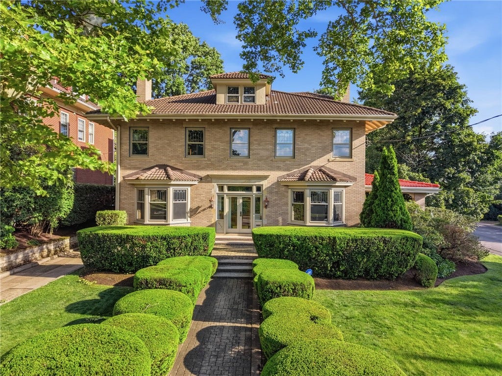 5800 Aylesboro Avenue, Pittsburgh, PA 15217